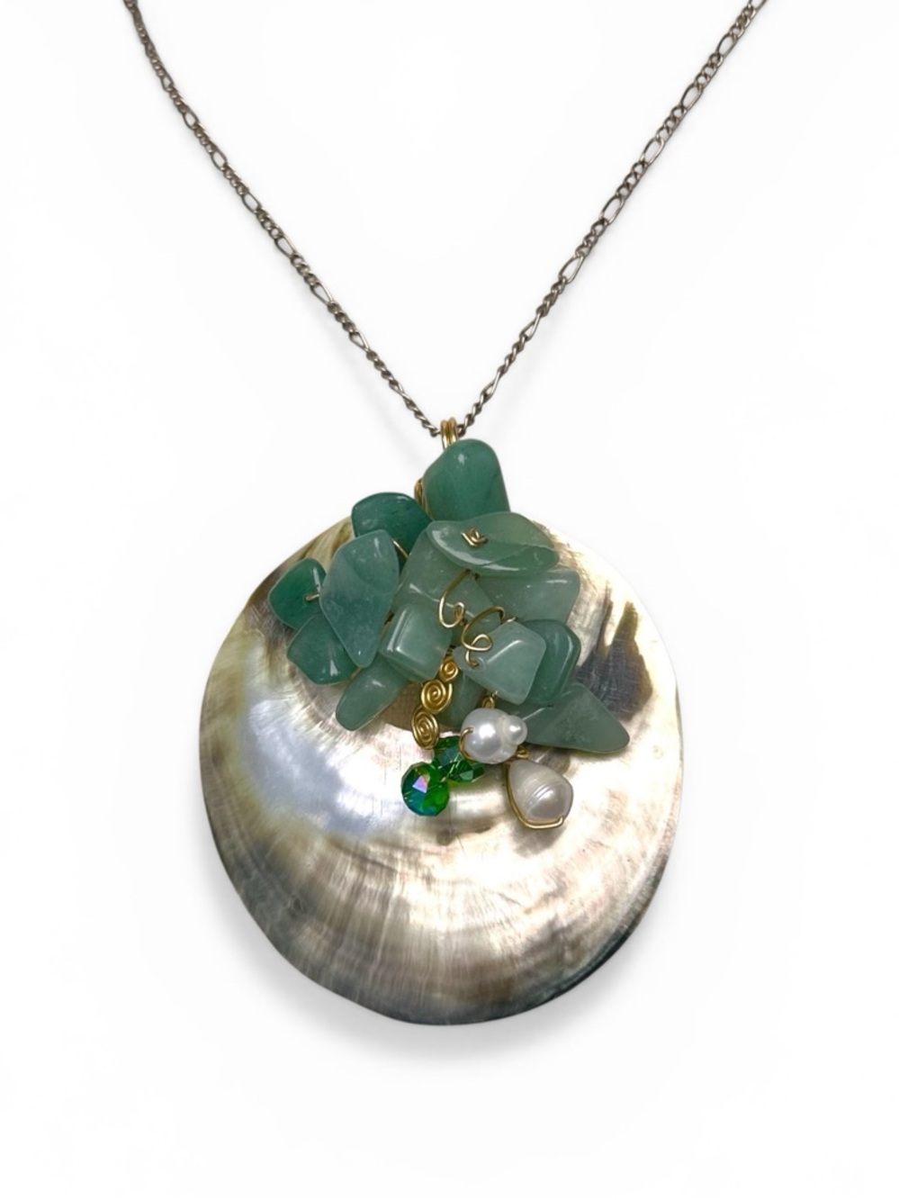 💚Stunning Artisan Shell & Stone Pendant